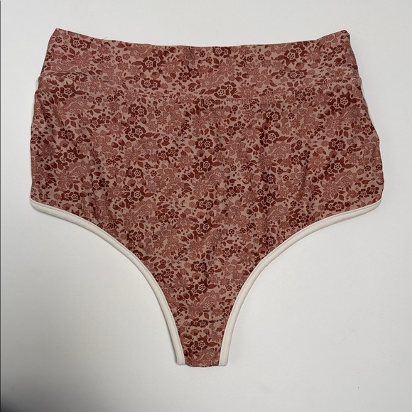 Acacia Swimwear Floral Bikini in print BLOOM - Picture 2 of 8